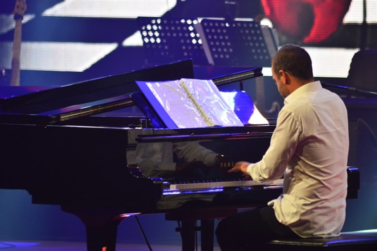 The Piano Duel at Beirut Holidays